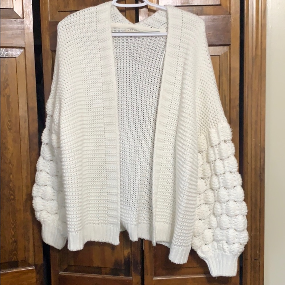 Bubble sleeve cardigan